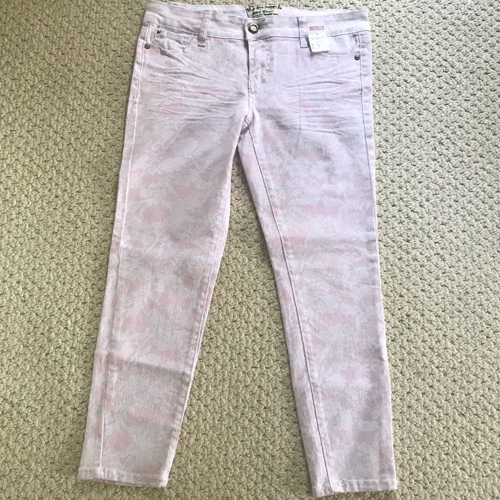 Hot Kiss Floral Crop Jeans Capri Low-Rise